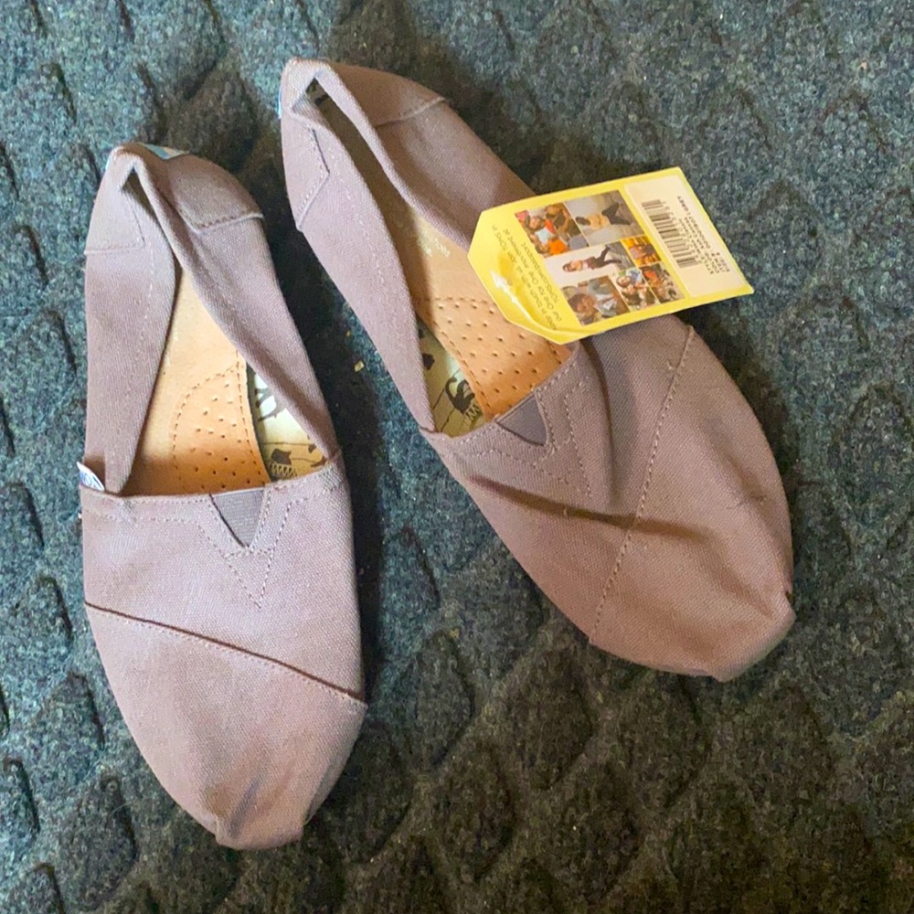 Toms